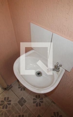 Casa à venda com 240m², 4 quartos e 4 vagasÁrea de Serviço - Banheiro