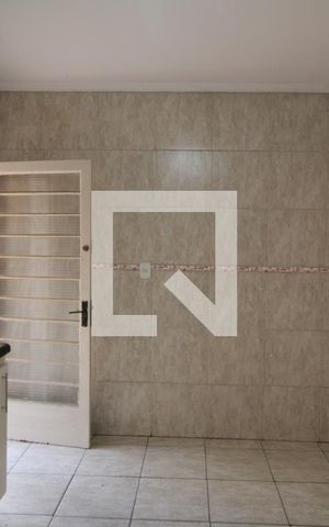 Casa à venda com 240m², 4 quartos e 4 vagasCozinha