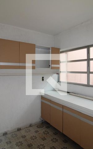 Casa à venda com 240m², 4 quartos e 4 vagasÁrea de Serviço