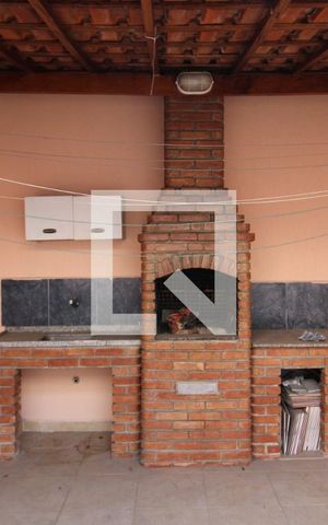 Casa à venda com 240m², 4 quartos e 4 vagasÁrea Comum