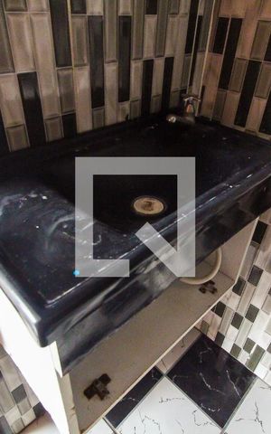 Casa para alugar com 100m², 2 quartos e sem vaga Casa para alugar com 100m², 2 quartos e sem vagaBanheiro