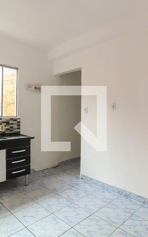 Casa para alugar com 100m², 2 quartos e sem vaga Casa para alugar com 100m², 2 quartos e sem vagaCozinha