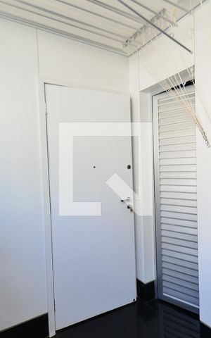 Apartamento à venda com 158m², 4 quartos e 2 vagas Apartamento à venda com 158m², 4 quartos e 2 vagasÁrea de Serviço
