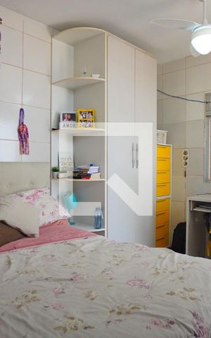 Casa à venda com 360m², 4 quartos e 4 vagasSuíte - Fundos