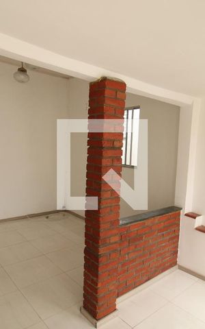 Casa para alugar com 100m², 2 quartos e sem vagaÁrea Comum