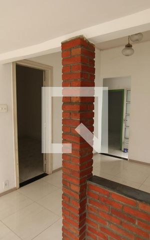 Casa para alugar com 100m², 2 quartos e sem vagaÁrea Comum