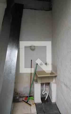Casa para alugar com 100m², 2 quartos e sem vagaÁrea de Serviço
