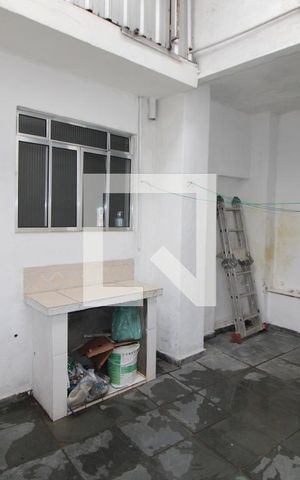 Casa para alugar com 100m², 2 quartos e sem vagaÁrea de Serviço