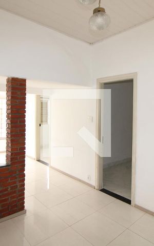 Casa para alugar com 100m², 2 quartos e sem vagaSala
