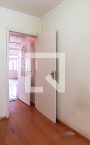 Casa à venda com 320m², 4 quartos e 5 vagasQuarto 4