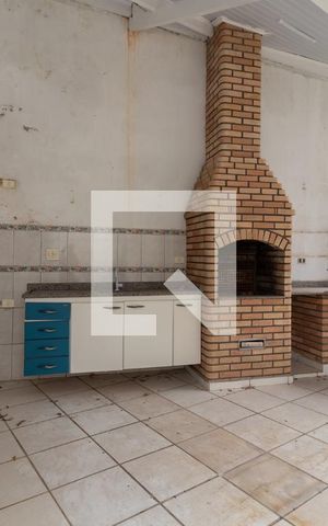Casa à venda com 320m², 4 quartos e 5 vagasÁrea comum - Churrasqueira