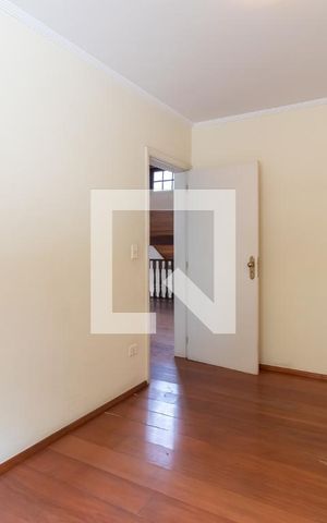 Casa à venda com 320m², 4 quartos e 5 vagasQuarto 1