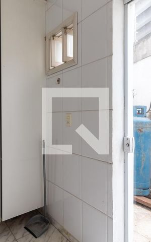 Casa à venda com 320m², 4 quartos e 5 vagasÁrea de Serviço