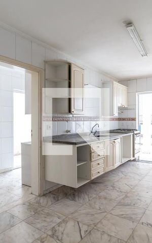 Casa à venda com 320m², 4 quartos e 5 vagasCozinha
