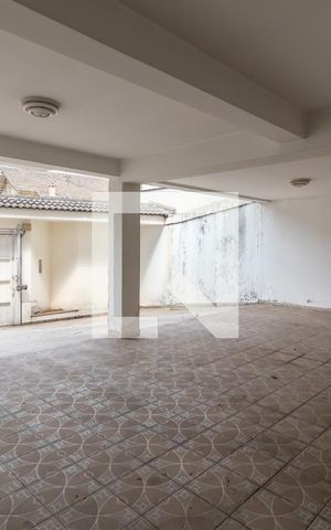 Casa à venda com 320m², 4 quartos e 5 vagasGaragem