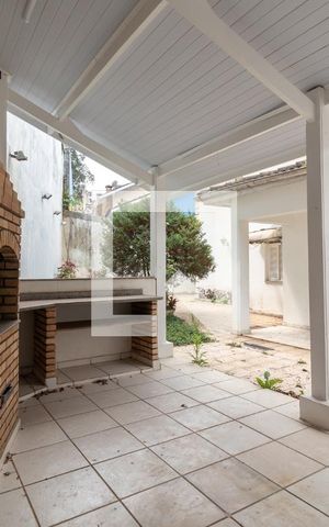 Casa à venda com 320m², 4 quartos e 5 vagasÁrea comum - Churrasqueira