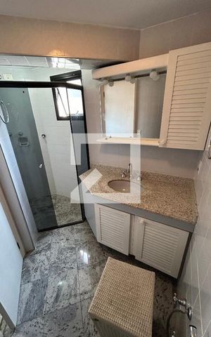 Apartamento à venda com 118m², 3 quartos e 2 vagasBanheiro da suite
