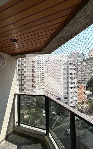 Apartamento à venda com 118m², 3 quartos e 2 vagasVaranda