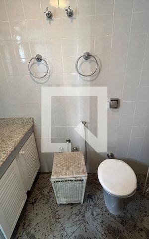 Apartamento à venda com 118m², 3 quartos e 2 vagasBanheiro da suite