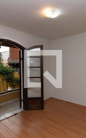 Casa à venda com 680m², 6 quartos e 7 vagas Casa à venda com 680m², 6 quartos e 7 vagasQuarto Suíte 1