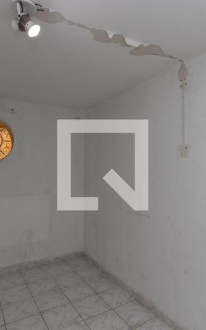 Casa à venda com 680m², 6 quartos e 7 vagas Casa à venda com 680m², 6 quartos e 7 vagasDeposito 1