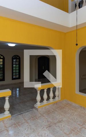 Casa à venda com 680m², 6 quartos e 7 vagas Casa à venda com 680m², 6 quartos e 7 vagasSala 2