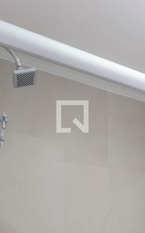 Studio para alugar com 36m², 1 quarto e sem vaga Studio para alugar com 36m², 1 quarto e sem vagaBanheiro