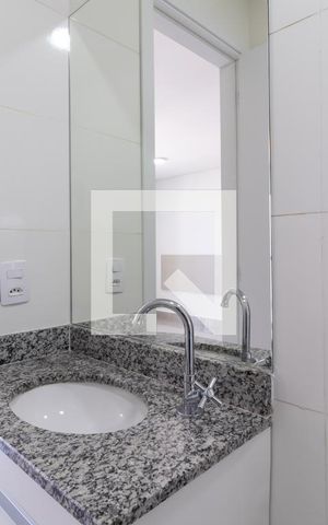 Apartamento para alugar com 37m², 1 quarto e sem vagaBanheiro da Suíte