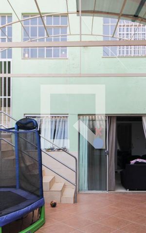 Casa à venda com 225m², 3 quartos e 2 vagas Casa à venda com 225m², 3 quartos e 2 vagasEspaço Gourmet