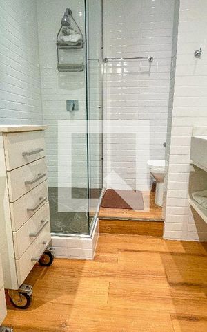 Apartamento à venda com 57m², 1 quarto e 1 vaga Apartamento à venda com 57m², 1 quarto e 1 vagaBanheiro da Suíte