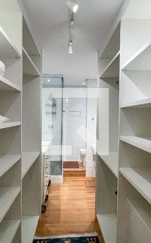 Apartamento à venda com 57m², 1 quarto e 1 vaga Apartamento à venda com 57m², 1 quarto e 1 vagaCloset