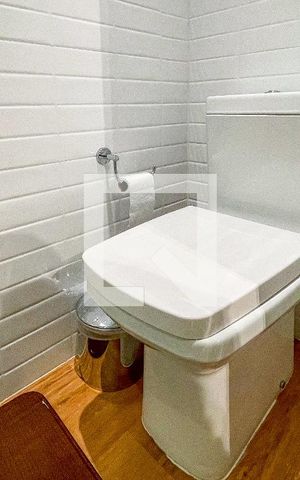 Apartamento à venda com 57m², 1 quarto e 1 vaga Apartamento à venda com 57m², 1 quarto e 1 vagaBanheiro da Suíte