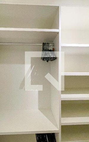 Apartamento à venda com 57m², 1 quarto e 1 vaga Apartamento à venda com 57m², 1 quarto e 1 vagaCloset
