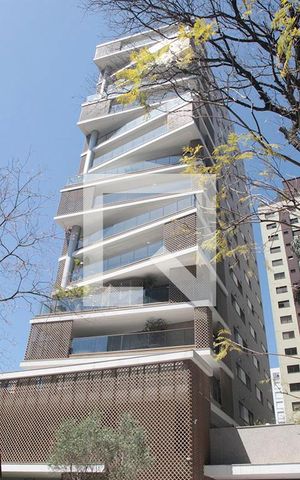 Apartamento à venda com 221m², 3 quartos e 3 vagasFachada
