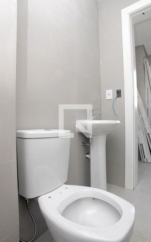 Apartamento à venda com 221m², 3 quartos e 3 vagasBanheiro 5 Serviço