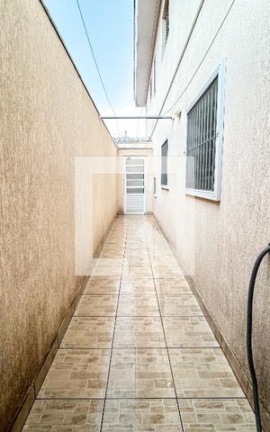 Casa à venda com 125m², 3 quartos e 2 vagas Casa à venda com 125m², 3 quartos e 2 vagasÁrea comum
