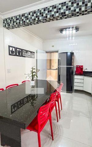 Casa à venda com 125m², 3 quartos e 2 vagas Casa à venda com 125m², 3 quartos e 2 vagasCozinha