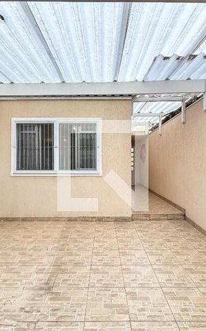 Casa à venda com 125m², 3 quartos e 2 vagas Casa à venda com 125m², 3 quartos e 2 vagasÁrea comum