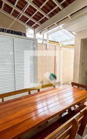 Casa à venda com 125m², 3 quartos e 2 vagas Casa à venda com 125m², 3 quartos e 2 vagasÁrea comum
