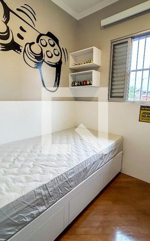 Casa à venda com 125m², 3 quartos e 2 vagas Casa à venda com 125m², 3 quartos e 2 vagasQuarto