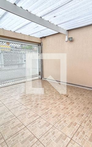 Casa à venda com 125m², 3 quartos e 2 vagas Casa à venda com 125m², 3 quartos e 2 vagasÁrea comum