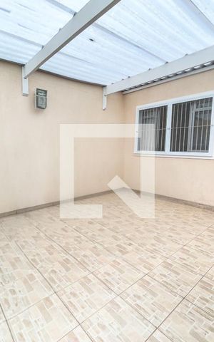 Casa à venda com 125m², 3 quartos e 2 vagas Casa à venda com 125m², 3 quartos e 2 vagasÁrea comum