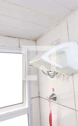 Apartamento para alugar com 42m², 2 quartos e sem vagaBanheiro