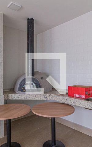 Apartamento à venda com 46m², 2 quartos e 1 vaga Apartamento à venda com 46m², 2 quartos e 1 vagaÁrea comum - Salão de festas
