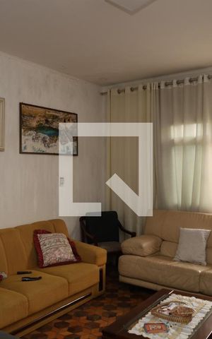 Casa à venda com 316m², 4 quartos e 1 vagaSala