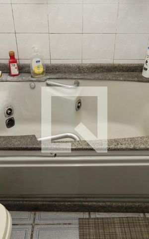 Casa à venda com 316m², 4 quartos e 1 vagaBanheiro 2 - (Quarto 3)