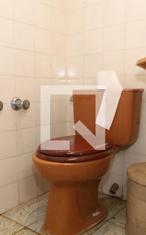 Casa à venda com 316m², 4 quartos e 1 vagaBanheiro 3 - (Quarto 4)