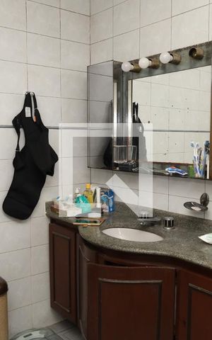 Casa à venda com 316m², 4 quartos e 1 vagaBanheiro 2 - (Quarto 3)