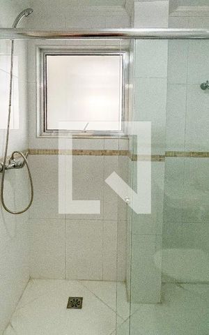 Apartamento à venda com 137m², 2 quartos e 1 vaga Apartamento à venda com 137m², 2 quartos e 1 vagaBanheiro