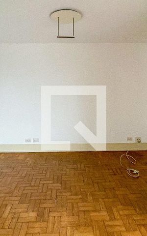 Apartamento à venda com 137m², 2 quartos e 1 vaga Apartamento à venda com 137m², 2 quartos e 1 vagaSala
